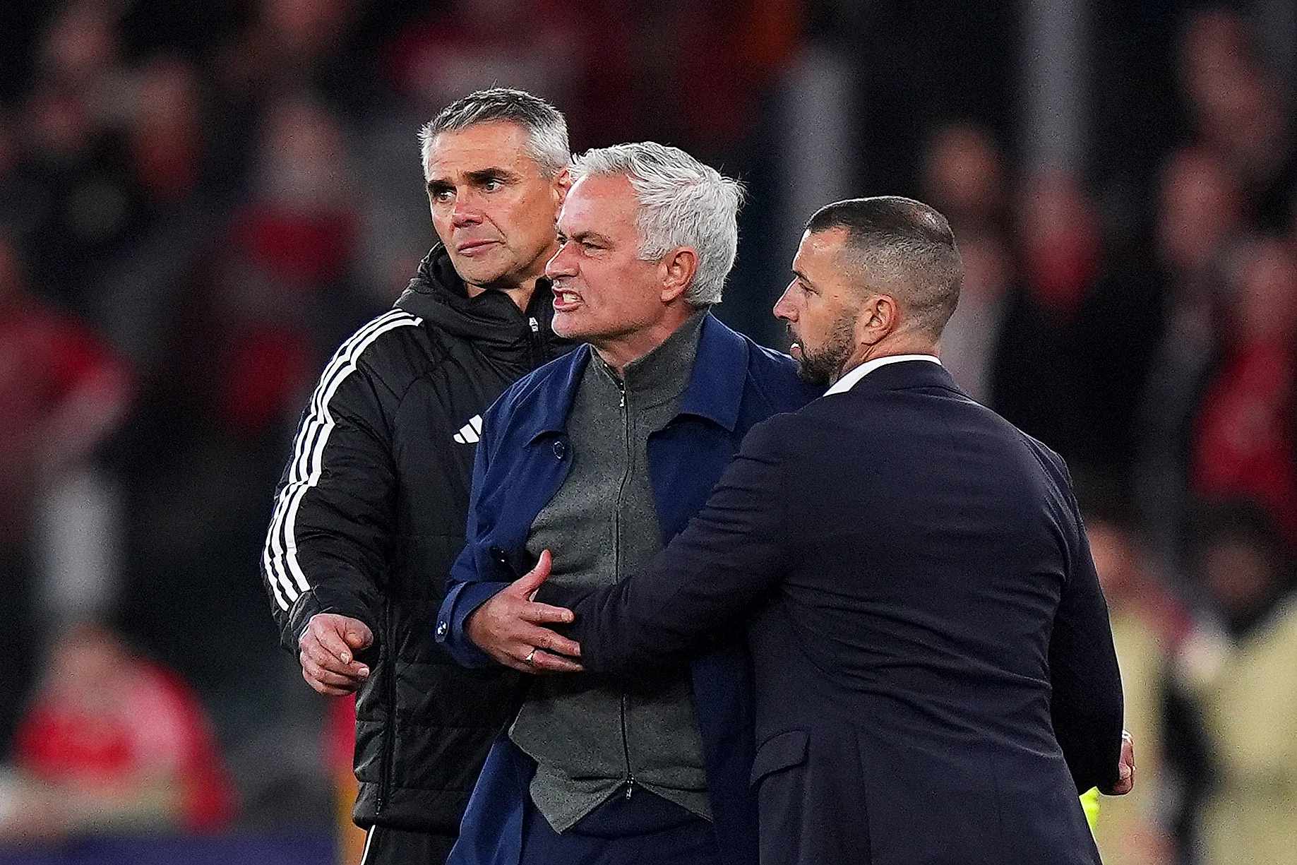 Bomba Transfer: Jose Mourinho 13 Yıl Sonra Real Madrid'e Dönüyor — İki Yıllık Anlaşma Tamam