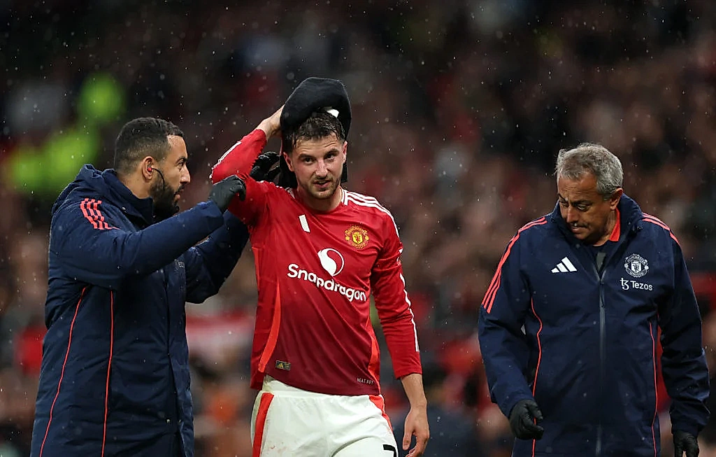 Premier Lig'in En Büyük Hayal Kırıklığı: Mason Mount, Manchester United'da 3 Sezonda 60 Maç Kaçırdı — 60 Milyon Sterlinlik Yatırım Çöktü, "Chelsea Bizi Aldattı" Tepkisi Sosyal Medyayı Salladı