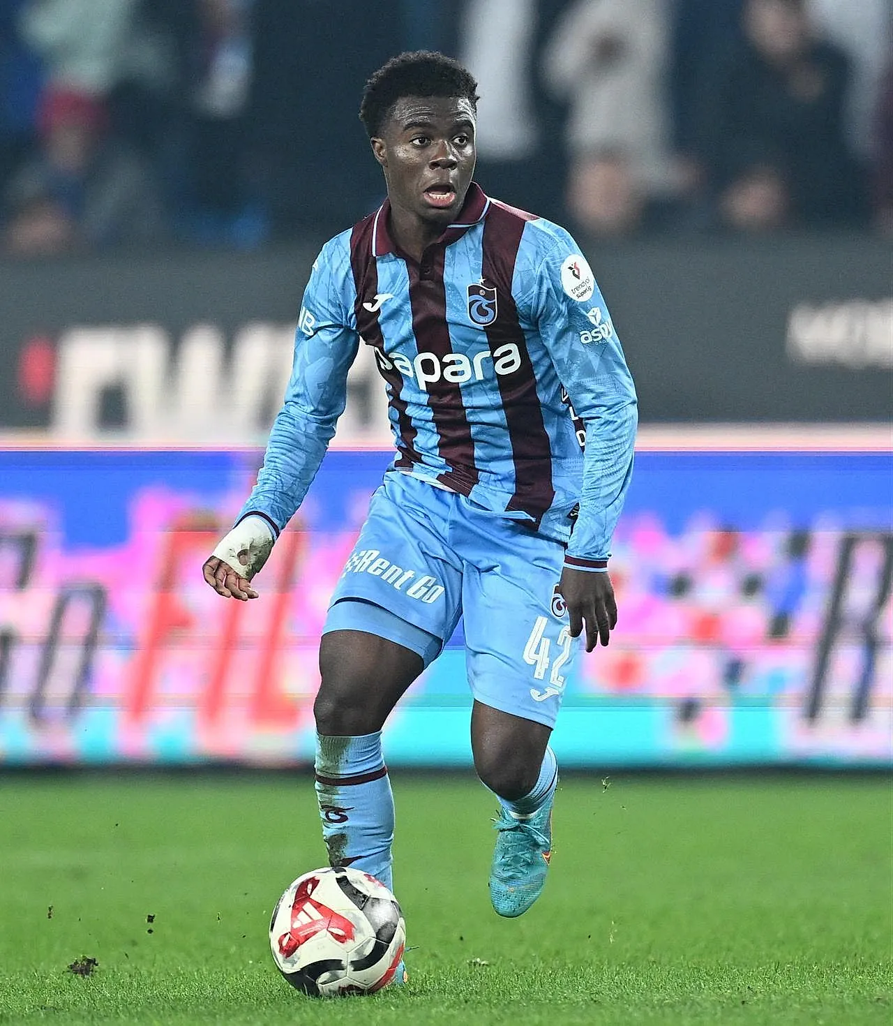 Trabzonspor'un Genç Yıldızı Oulai'den Tepki Çeken Paylaşım