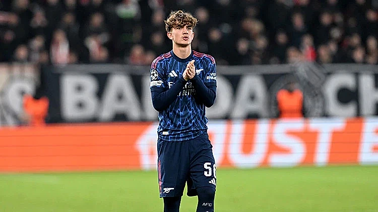 Max Dowman Premier Lig Tarihine Geçti
