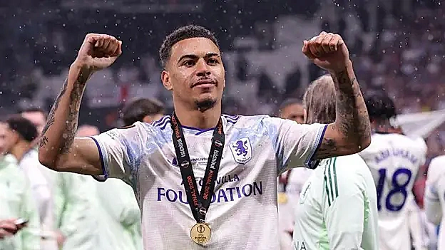 Şampiyon Arsenal'in Yeni Gözdesi: Premier Lig'i Sallayan Morgan Rogers İçin Dev Yarış Başladı