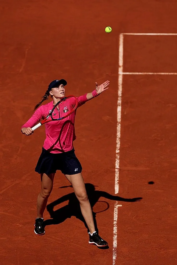  Roland Garros'un İlk Büyük Şoku: Dünya 2 Numarası Rybakina'ya Erken Veda