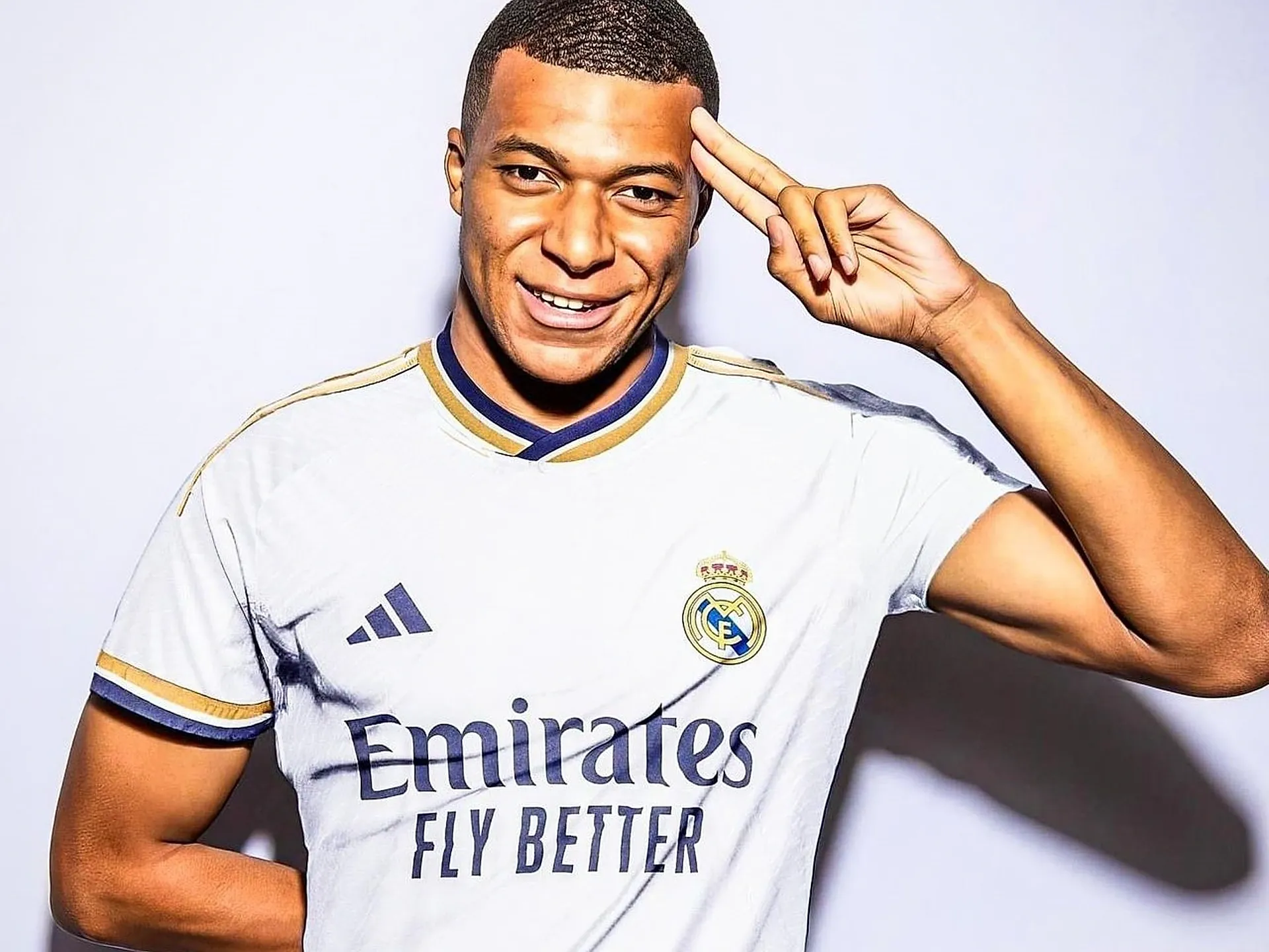 Real Madrid Kupasız Ama Mbappé Kraldır: 42 Gol, Pichichi, CL Gol Kralı, Üst Üste 2. Yıl Sezonun Oyuncusu