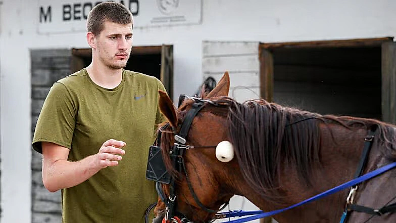 Sezon Bitiminde Jokic Soluğu  At Çiftliğinde Aldı! Nikola Jokic'in At Sevgisi