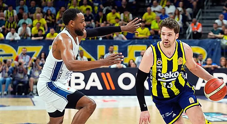 Anadolu Efes Seriye Devam Etmek İçin, Fenerbahçe Beko İlk Finalist Olmak İçin Parkede!