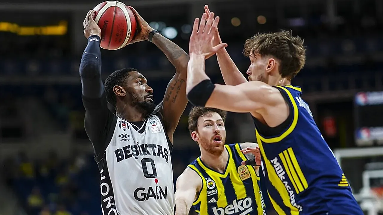 BSL Finali Başlıyor: Fenerbahçe-Beşiktaş Derbisi