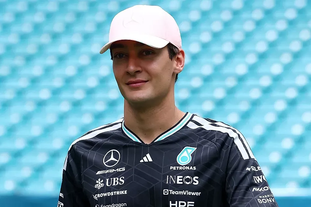 Russell Barcelona GP'sinde Pole Pozisyonunu Aldı
