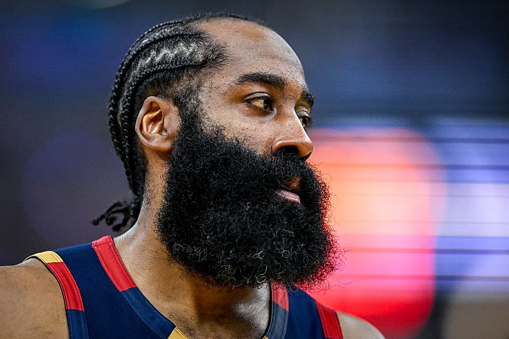 Harden Houston'da Silahla Gözaltına Alındı