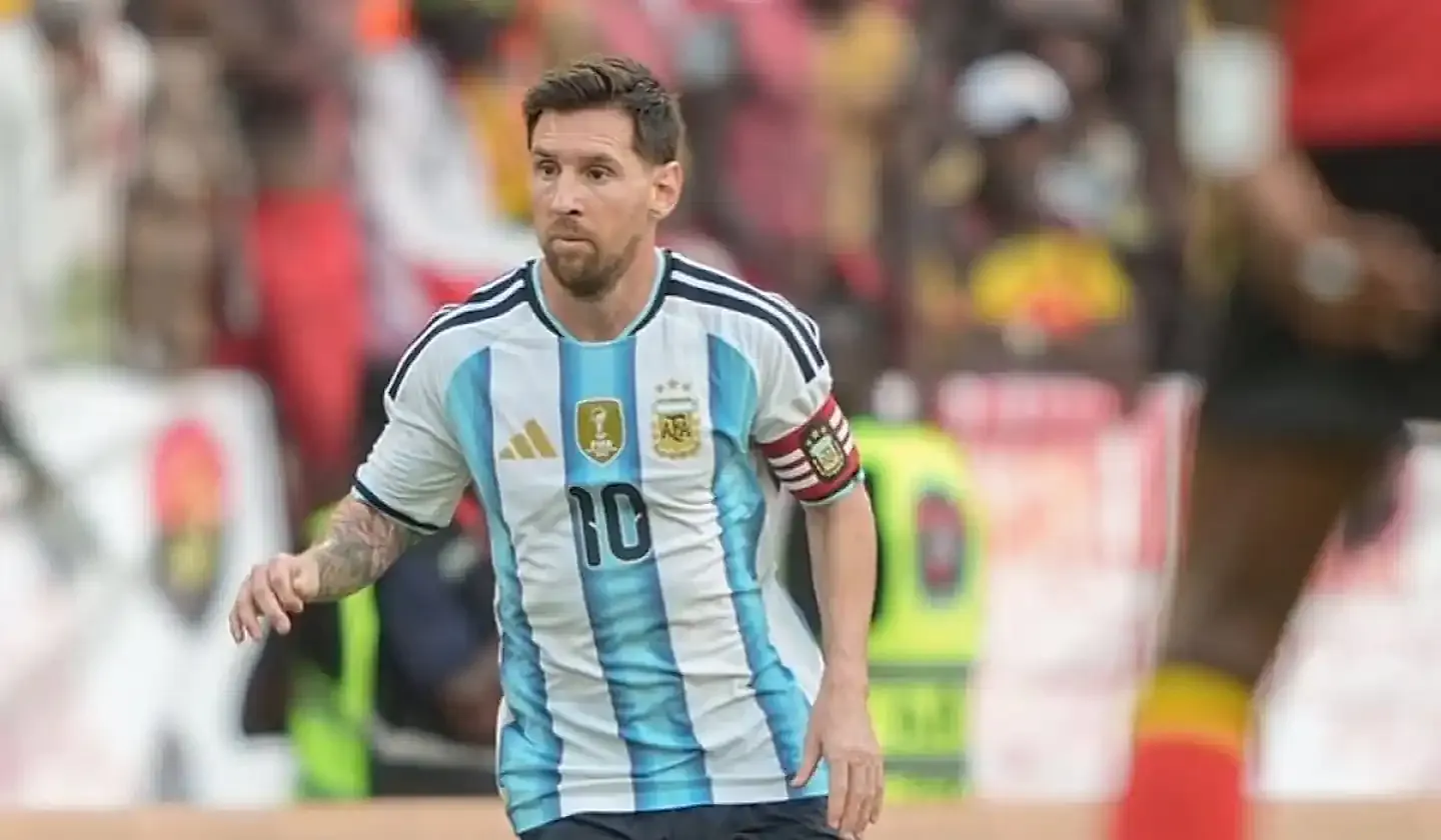 Messi sahneye çıktı: Arjantin devreyi önde kapadı