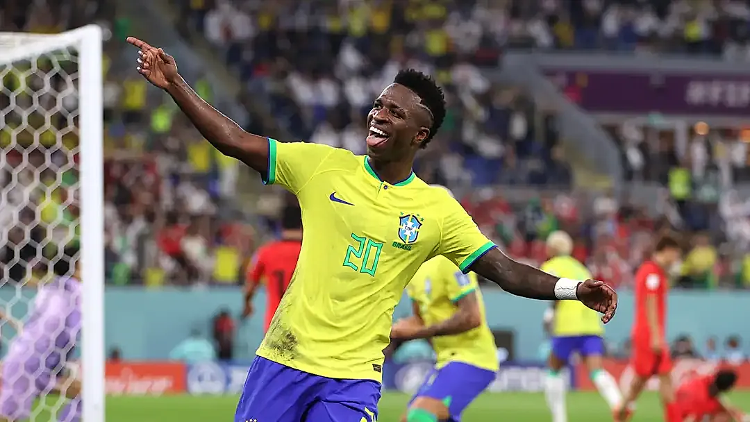 Vinicius Junior şov yaptı: Brezilya devreyi 2-0 önde kapattı