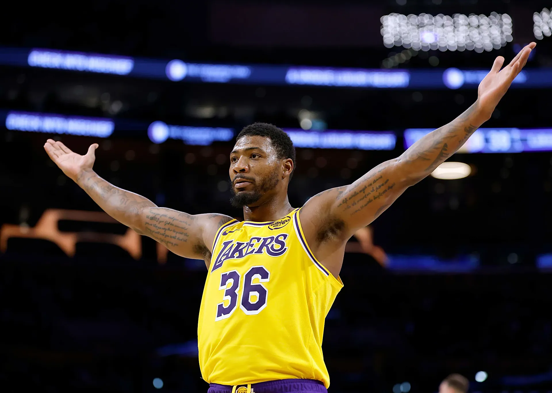 Marcus Smart serbest kaldı, Rockets devrede
