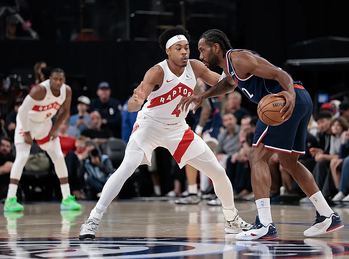 Bir dönüş: Kawhi Leonard yine Raptors'ta