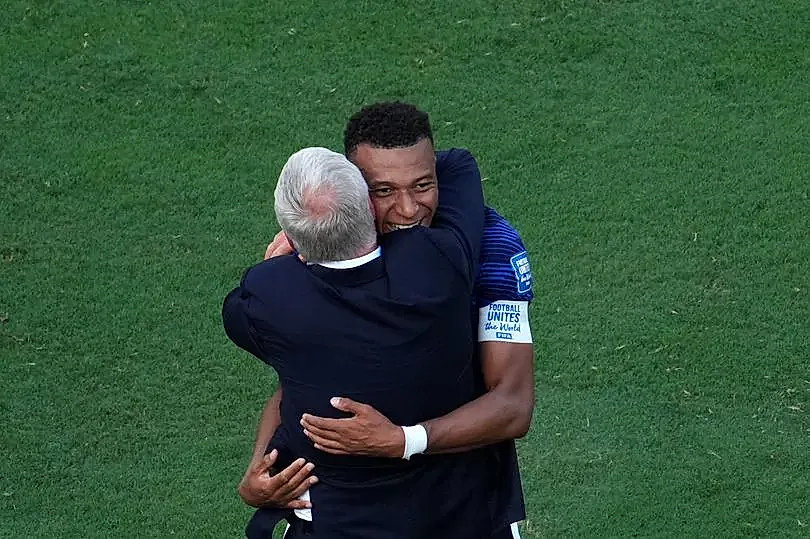 Mbappé'nin jesti Deschamps'ı duygulandırdı