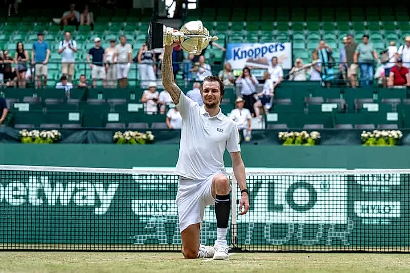 Alexander Bublik Wimbledon'da 3 sette tur atladı