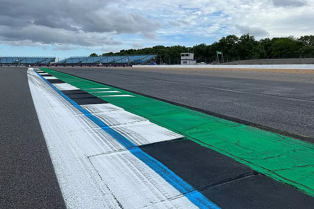 Silverstone'da İlk Randevu: Hamilton Zirvede