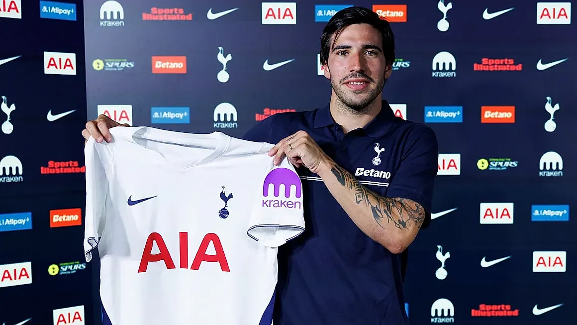 Tottenham'ın yeni orta sahası Sandro Tonali 