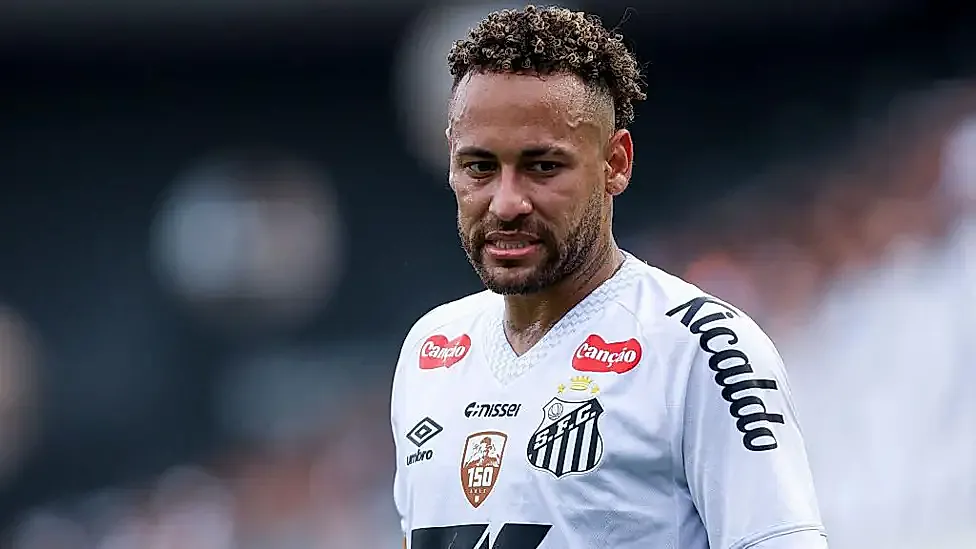 Neymar'dan futbola tamamen veda sinyali
